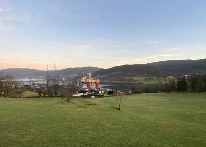 House Vindafjord Norway בית נופש *
